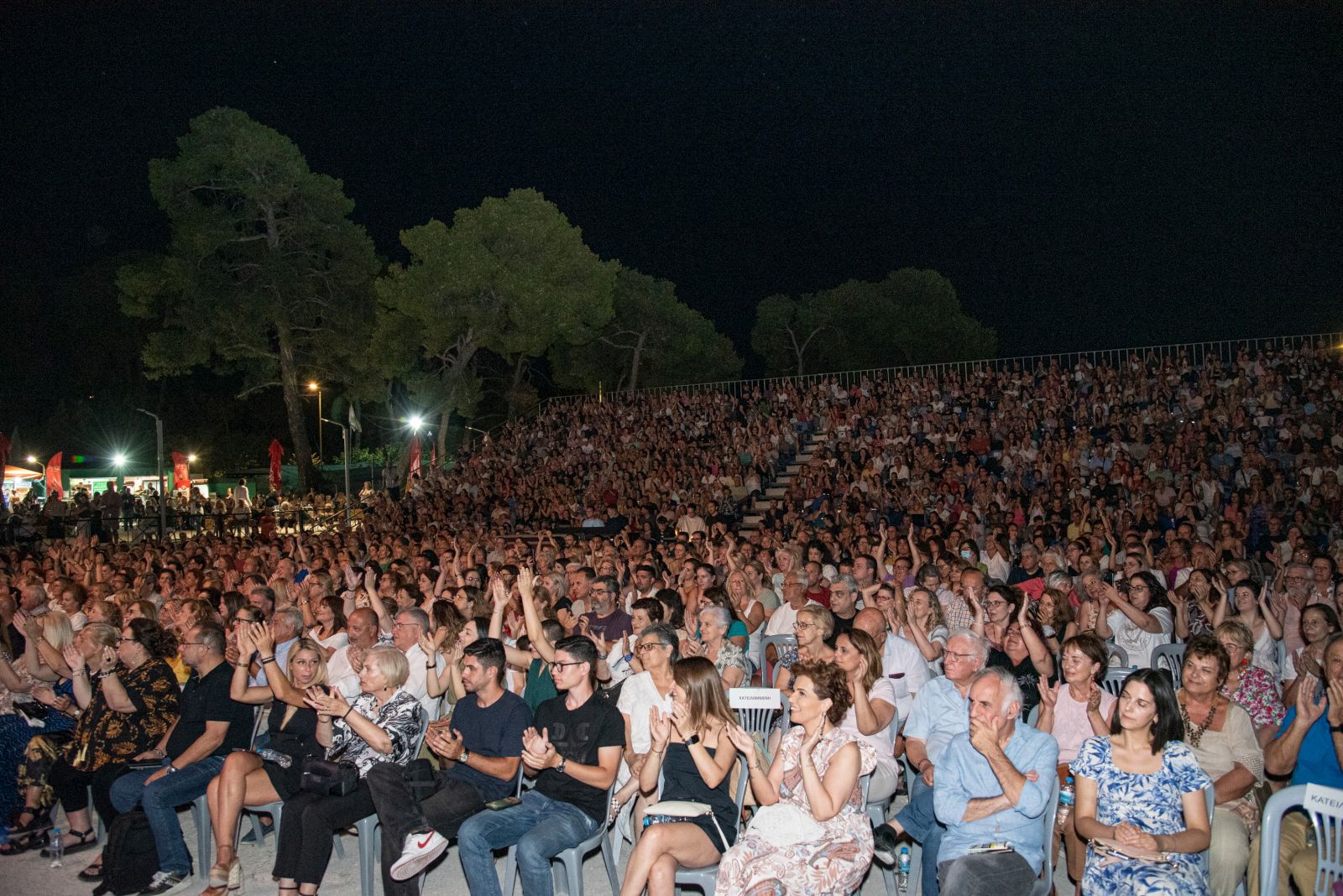 Φεστιβάλ Δήμου Αμαρουσίου 2024: Στέφανος Κορκολής και Γιώργος Θεοφάνους διασκέδασαν το κοινό στο Μαρούσι