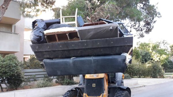 Ο Δήμος Αμαρουσίου καλεί τους πολίτες για τον τερματισμό της άναρχης απόρριψης ογκωδών απορριμμάτων στους κοινοχρήστους χώρους