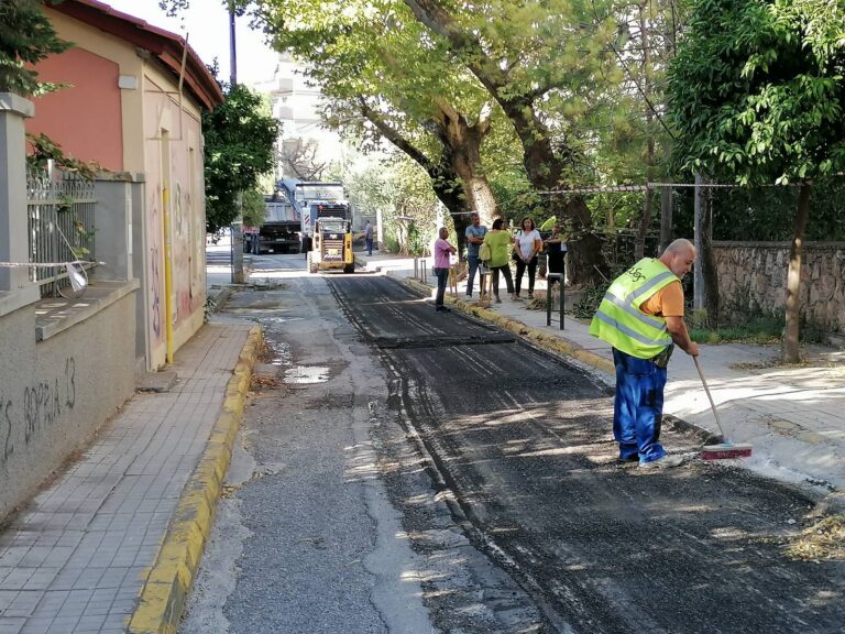 Έργο “Ανακατασκευής και Συντήρησης οδών” στον Δήμο-Αυτοψία του Δημάρχου Αμαρουσίου Θεόδωρου Αμπατζόγλου