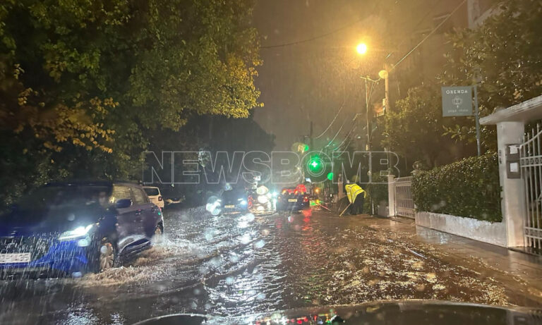 Μαρούσι:Περισσότερα από 100 χιλιοστά βροχής ανά ώρα-Πλημμύρισε ξανά  υπαίθριος χώρος στάθμευσης (+φωτός)
