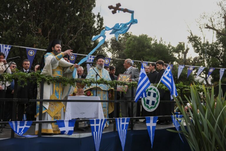 Μαρούσι: Με πλήθος πιστών ο εορτασμός των Θεοφανίων